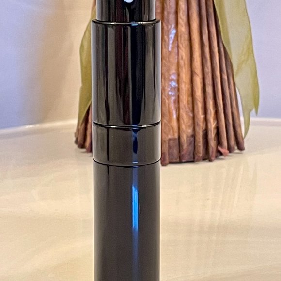 Maison Francis Khurkdjian Baccarat Rouge 540 8ml travel size twist up atomizer - Picture 4 of 6